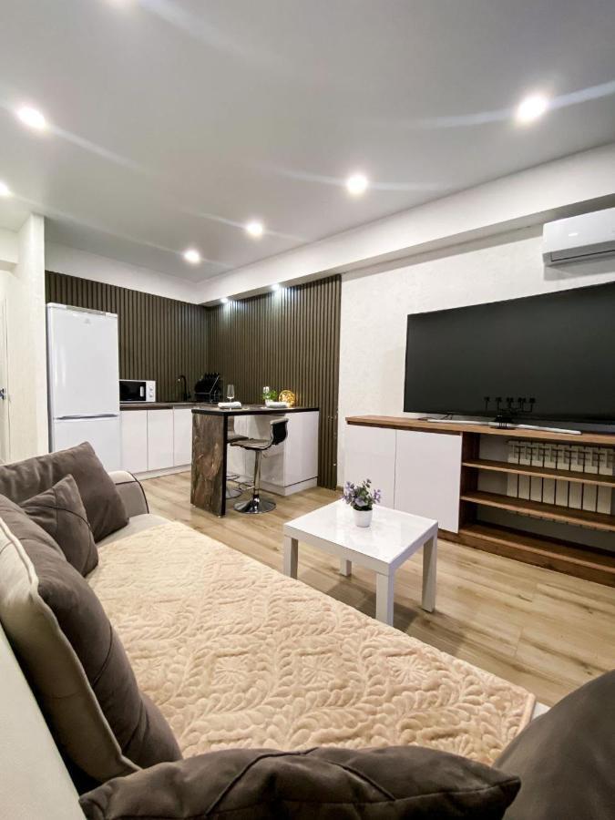 New Apart in the Central city, сауна, джакузи, панорамный вид! Усть-Каменогорск Экстерьер фото